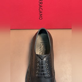 Ferragamo — высокая версия, кожаная по