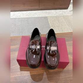 Мужские кожаные туфли Ferragamo： верх