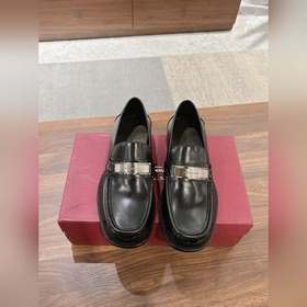 Мужские кожаные туфли Ferragamo： верх