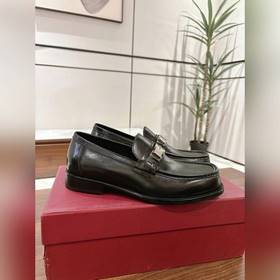 Мужские кожаные туфли Ferragamo： верх