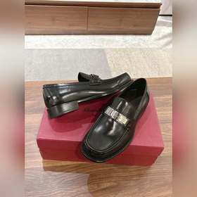 Мужские кожаные туфли Ferragamo： верх