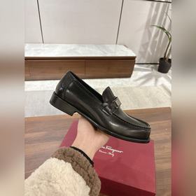Мужские кожаные туфли Ferragamo： верх 