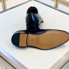 [Ferragamo] Оригинальная модель — муж