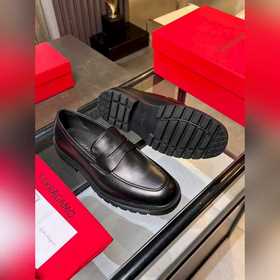 Ferragamo — популярные мужские кожаные