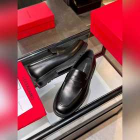 Ferragamo — популярные мужские кожаные