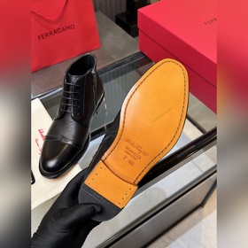 Ferragamo — популярные мужские кожаные