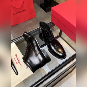Ferragamo — популярные мужские кожаные