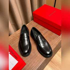 Ferragamo~  Размеры： 39–44 (38, 45, 4
