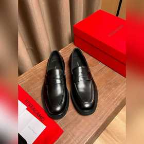 Ferragamo~  Размеры： 39–44 (38, 45, 4