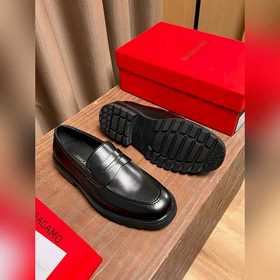 Ferragamo~  Размеры： 39–44 (38, 45, 4