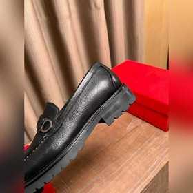 Ferragamo~  Размеры： 39–44 (38, 45, 4