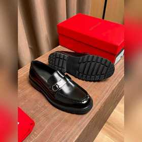 Ferragamo~  Размеры： 39–44 (38, 45, 4