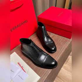 Ferragamo ~ Размеры： 39–44 (38, 45, 46