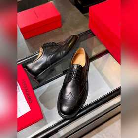 Ferragamo — популярные мужские кожаные