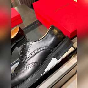 Ferragamo — популярные мужские кожаные