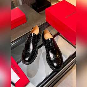 Ferragamo — популярные мужские кожаные
