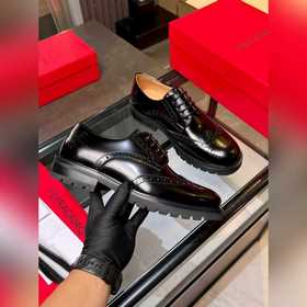 Ferragamo — популярные мужские кожаные