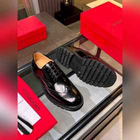 Ferragamo — популярные мужские кожаные