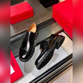 Ferragamo — популярные мужские кожаные