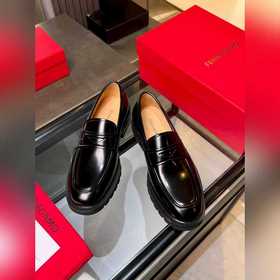 Ferragamo — популярные мужские кожаные