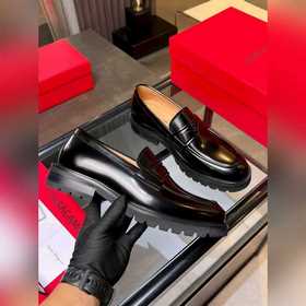 Ferragamo — популярные мужские кожаные