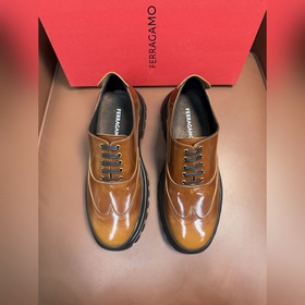 [FERRAGAMO] Новая модель дерби воплощ