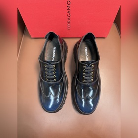 [FERRAGAMO] Новая модель дерби воплощ