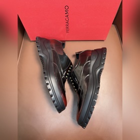 [FERRAGAMO] Новая модель дерби воплощ