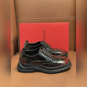 [FERRAGAMO] Новая модель дерби воплощ