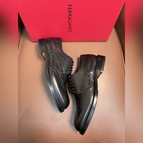 Ferragamo — высокая версия, кожаная по