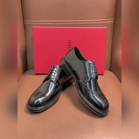 Ferragamo — высокая версия, кожаная по