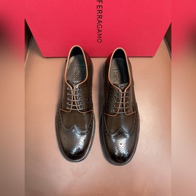Ferragamo — высокая версия, кожаная по
