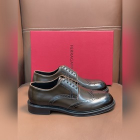 Ferragamo — высокая версия, кожаная по