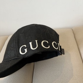 Бейсболка GUCCI — новинка с официально
