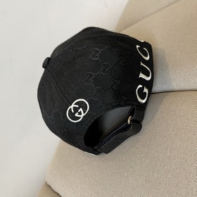 Бейсболка GUCCI — новинка с официально