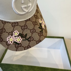 Бейсболка GUCCI — новинка с официально
