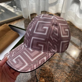 Новая бейсболка Gucci из оригинальной 