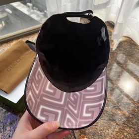 Новая бейсболка Gucci из оригинальной 