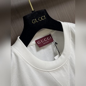 Футболка GUCCI с круглым вырезом и кор