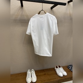 Gucci  Новая коллекция 2026： футболк