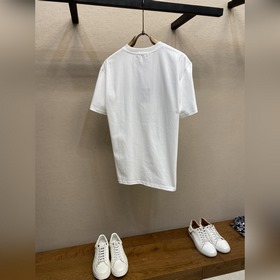 Gucci  Новая коллекция 2026： футболк