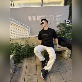 GUCCI 26SS： Мягкая трикотажная футболк