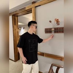 GUCCI 26SS： Мягкая трикотажная футболк