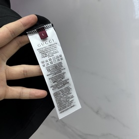 Gucci： новая модель слегка расширенным