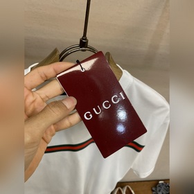 Gucci  GU Футболка с круглым вырезом