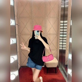 Оригинальная футболка GUCCI с круглым