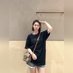 Оригинальная футболка GUCCI с круглым 