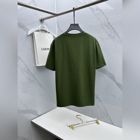 Gucci： новая модель слегка расширенным