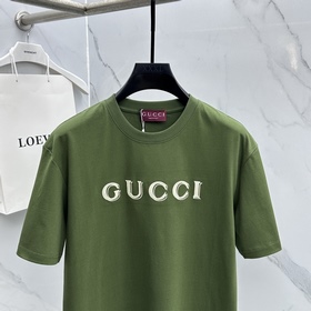 Gucci： новая модель слегка расширенным