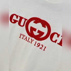 Новая весенне-летняя коллекция Gucci： 